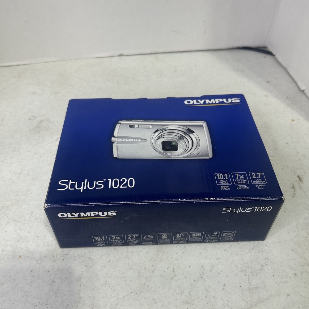 Olympus Stylus 1020 Digital Camera 10.1MP 7x Zoom Silver Black Boxed Kit